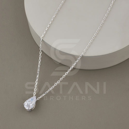 Solitaire pendent, Pear shape pendent with chain