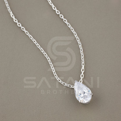 Solitaire pendent, Pear shape pendent with chain