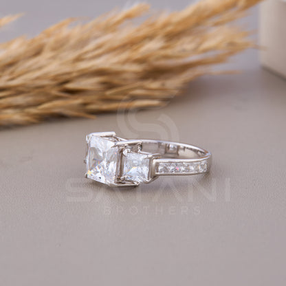 Princess Cut Three Stone Diamond Engagement Ring for Women/ Three Stone Ring/ Princess Cut Moissanite Engagement Ring/ Trilogy Wedding Ring